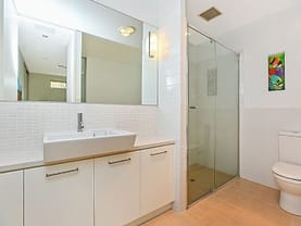 Breeze 1 Bathrooms